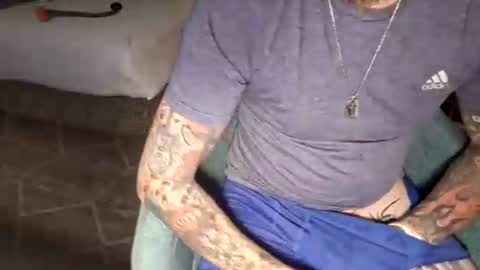 Snapshot of samboiamtho chatting on December 19, 11:29 am samboiamtho online show from December 19, 11:29 am