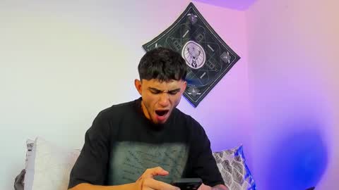 samevansx online show from February 10, 1:38 pm