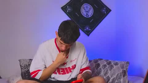 samevansx online show from November 16, 5:59 pm