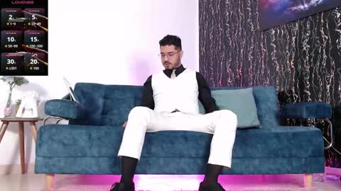  Samuel Coopper  online show from November 19, 6:52 pm