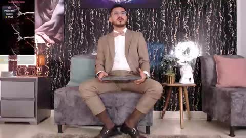  Samuel Coopper  online show from December 4, 1:07 pm