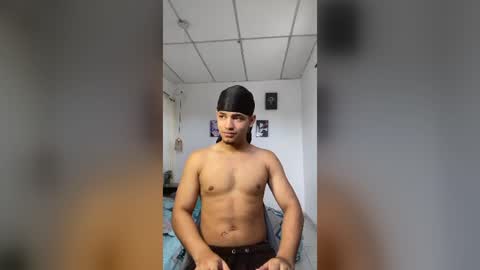 samxx_muscle online show from August 7, 2:02 pm