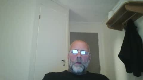 Snapshot of sandnesrune523 chatting on September 23, 5:45 pm sandnesrune523 online show from September 23, 5:45 pm