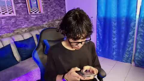 SANTY online show from April 18, 11:33 am