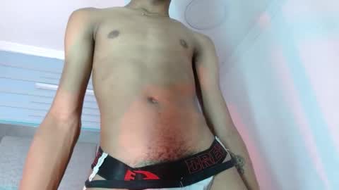 Santiiiiii  online show from March 6, 5:54 pm