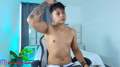 Santi Reyes online show from April 11, 1:25 pm