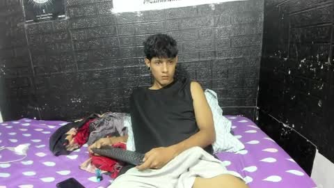 santos online show from May 31, 3:40 am