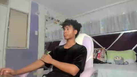 santy online show from March 22, 4:34 pm