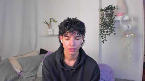 kitty online show from February 11, 12:37 am