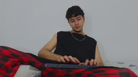 santybig18 online show from February 6, 7:13 am