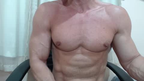 saradorj92 online show from October 26, 12:12 am