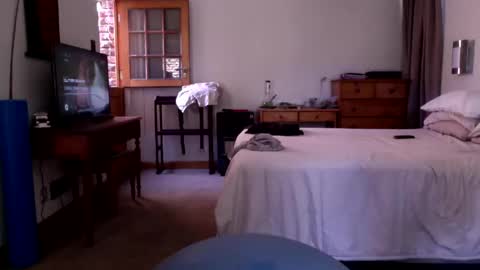 Snapshot of sassysereia chatting on December 10, 9:12 am Sassy Jay online show from December 10, 9:12 am