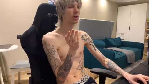 Satoshi online show from April 16, 9:39 pm