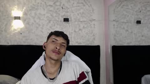 SavageLover  online show from January 15, 11:29 pm