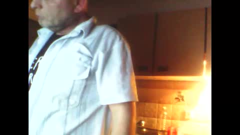 schnibschnab online show from February 8, 3:01 am