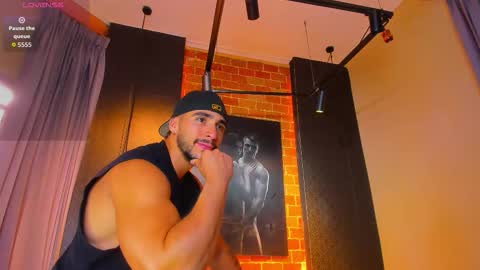 Scottfischer  online show from November 20, 7:23 pm