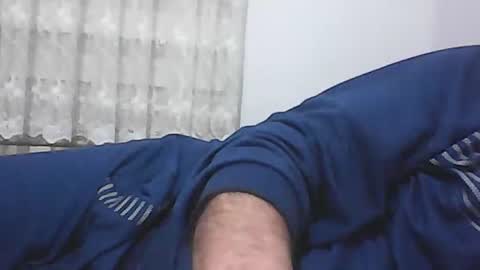 Snapshot of screw2 chatting on January 27, 6:52 pm Evren online show from January 27, 6:52 pm