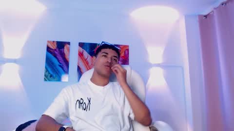 Sean online show from March 25, 1:20 am