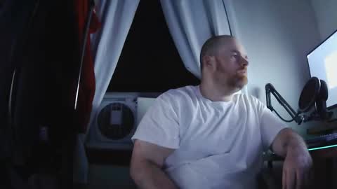 seanv26 online show from September 26, 1:25 am