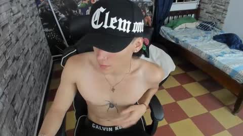 sebas jusa online show from April 16, 1:49 am