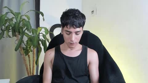 sebastian online show from December 18, 3:19 pm