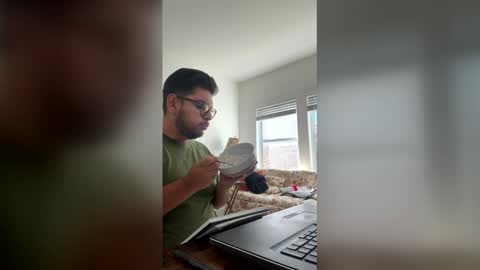 sebasbilbao7 online show from March 18, 3:37 pm