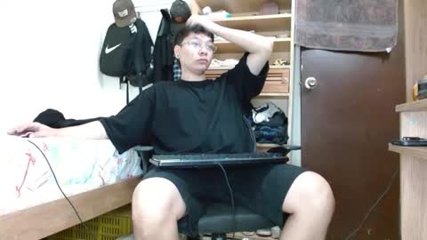 Sebas online show from February 17, 7:10 pm