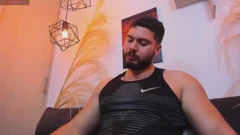 Instagram jeanpaulfit  online show from March 3, 11:22 pm