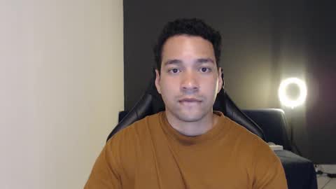 Snapshot of secretboy5000 chatting on January 20, 2:01 am Jex online show from January 20, 2:01 am