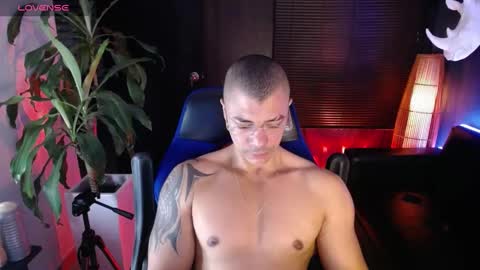 Snapshot of seddy_ chatting on December 3, 9:09 am sed online show from December 3, 9:09 am