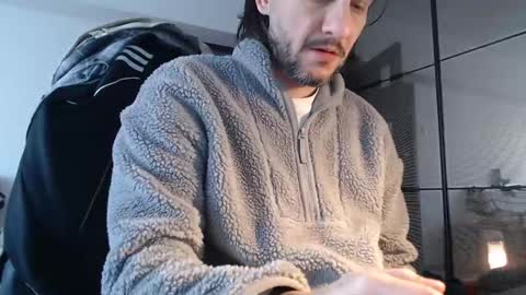 senorneby online show from February 3, 10:31 am