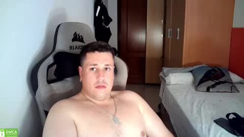 Snapshot of sergio95n chatting on September 18, 2:30 pm Pollos online show from September 18, 2:30 pm