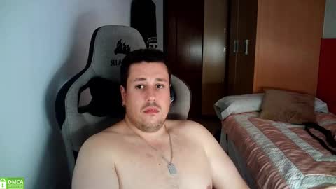 Snapshot of sergio95n chatting on October 8, 2:54 pm Pollos online show from October 8, 2:54 pm