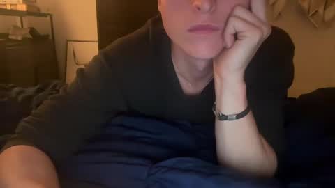 Snapshot of seriously_looking chatting on October 24, 5:42 am Pretty Cock98 online show from October 24, 5:42 am