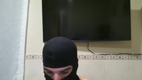 DarkHeatAthlete online show from December 3, 5:30 pm