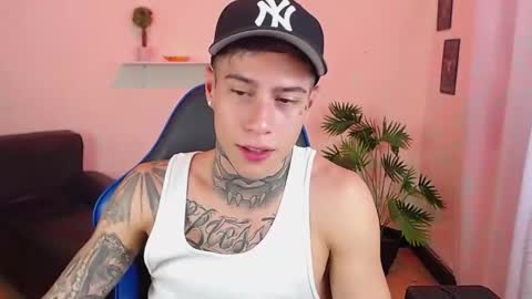 Thomas online show from February 6, 9:55 pm