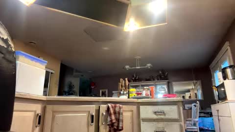 sex_5lave online show from April 23, 11:40 pm