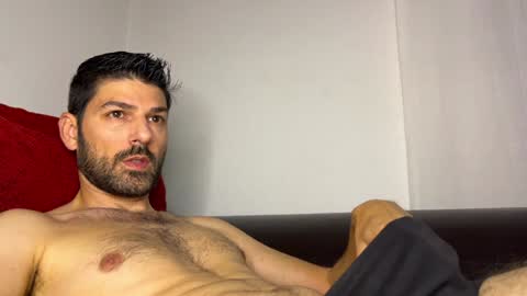 Snapshot of sexfriendch chatting on February 3, 3:31 am Lucenzo online show from February 3, 3:31 am
