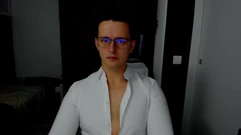 Sexxymuscles4U online show from November 18, 10:30 am