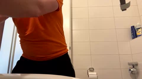 sexy30031986 online show from March 11, 7:37 am