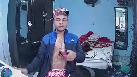 Sebastian online show from April 8, 8:06 pm