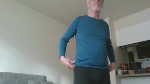 Daddy online show from February 26, 8:20 pm