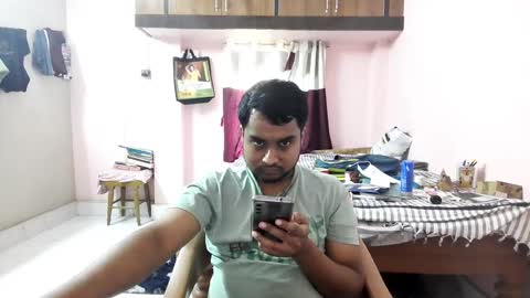 xcxcxcx online show from December 4, 5:05 am