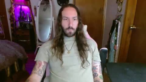 sexyhippieman117 online show from September 10, 7:01 pm