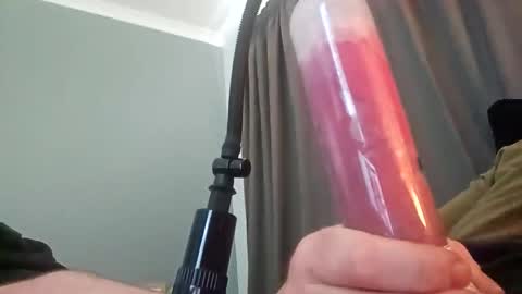 sexythickock online show from May 11, 11:02 pm