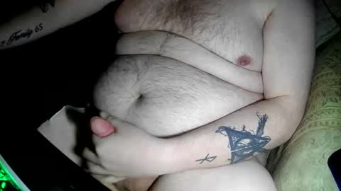 Snapshot of sexzilla15 chatting on October 31, 9:01 am no face online show from October 31, 9:01 am