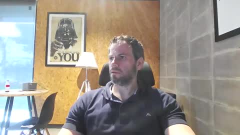 Snapshot of shad0w_hunter chatting on March 7, 8:11 pm shad0w_hunter online show from March 7, 8:11 pm