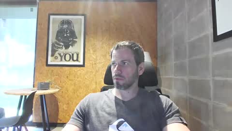 Snapshot of shad0w_hunter chatting on February 28, 1:58 pm shad0w_hunter online show from February 28, 1:58 pm
