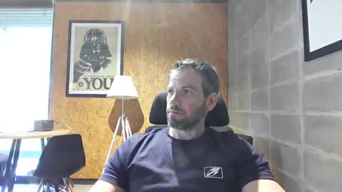 Snapshot of shad0w_hunter chatting on March 6, 1:14 pm shad0w_hunter online show from March 6, 1:14 pm