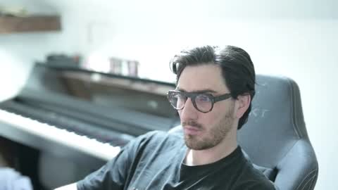 frenchy boy online show from March 21, 9:03 am